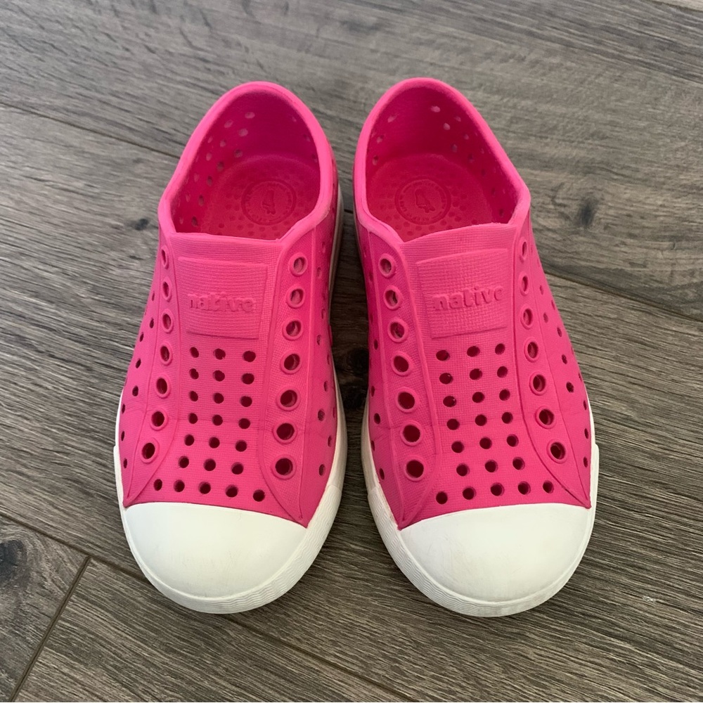 Toddler native summer shoes!
